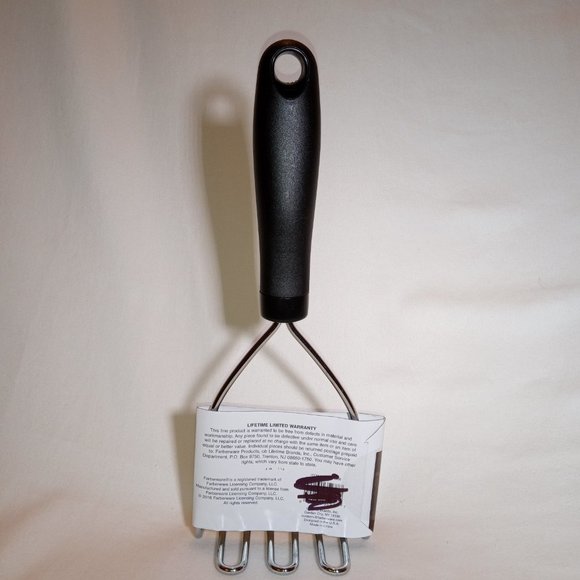 New Farberware Holiday Potatoe Masher - Picture 2 of 5